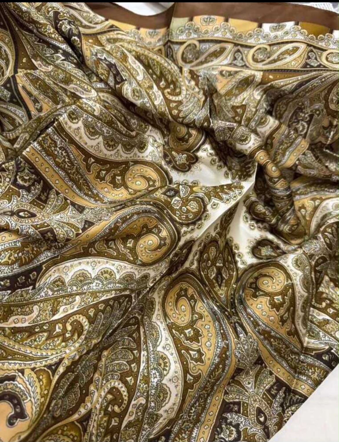 Brown Paisley Scraf